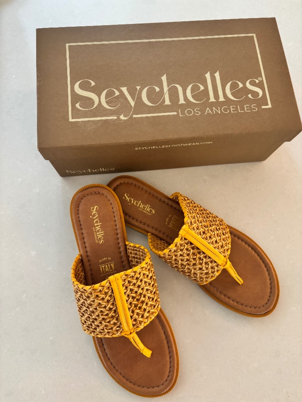 Seychelles Florence yellow rafia sandals size 8